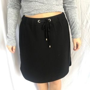 ANN TAYLOR BLACK SUMMER SKIRT